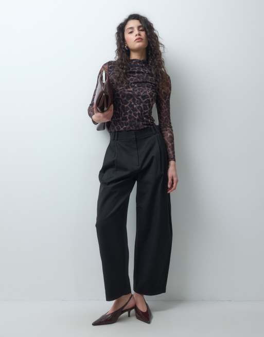 ONLY top i mesh med høj hals og lange ærmer i leopard med gennemsigtige ærmer, 3 af 4