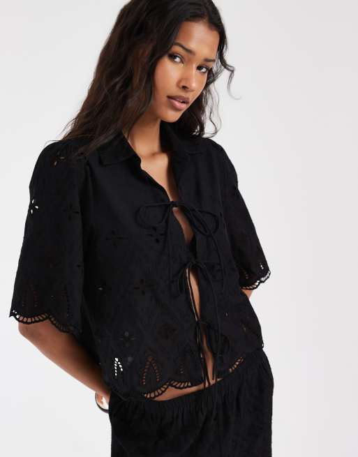 ONLY - Co-ord set van short en top met gestrikte voorkant en geborduurde details in zwart, 2 van 3