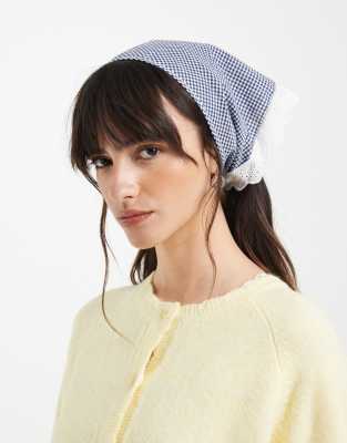 Only Triangle Head Scarf In White