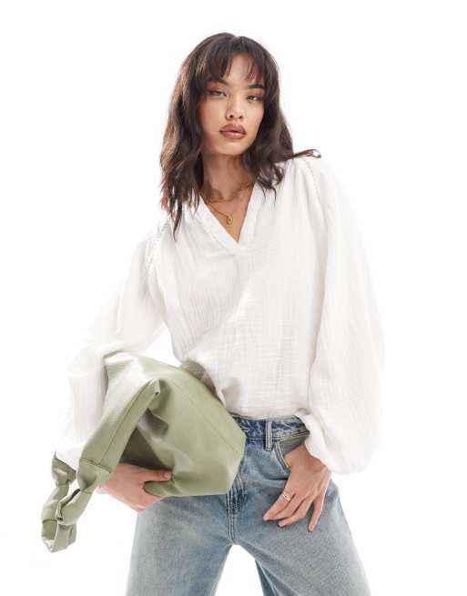  ONLY v neck cheesecloth blouse in white 