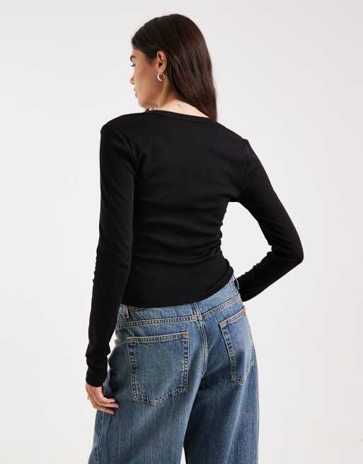 ONLY v neck long sleeve boxy top in black, 4 of 4
