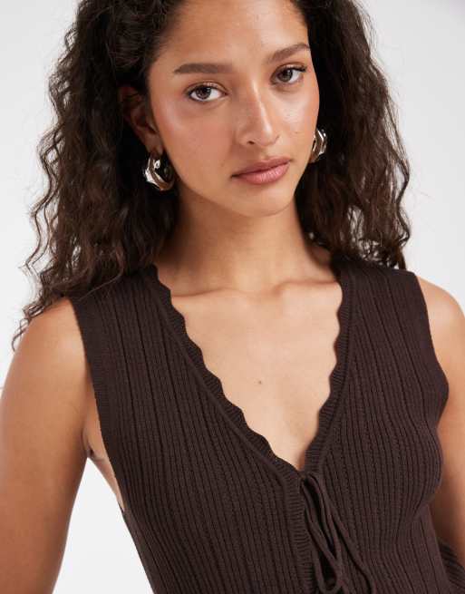 ONLY v-neck tie front knit tank top in chocolate brown, 3 of 4