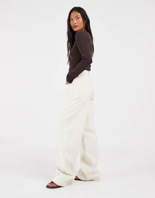 ONLY - Vaqueros Petite Hannah de talle extra alto y pernera ancha en crudo, 3 de 5