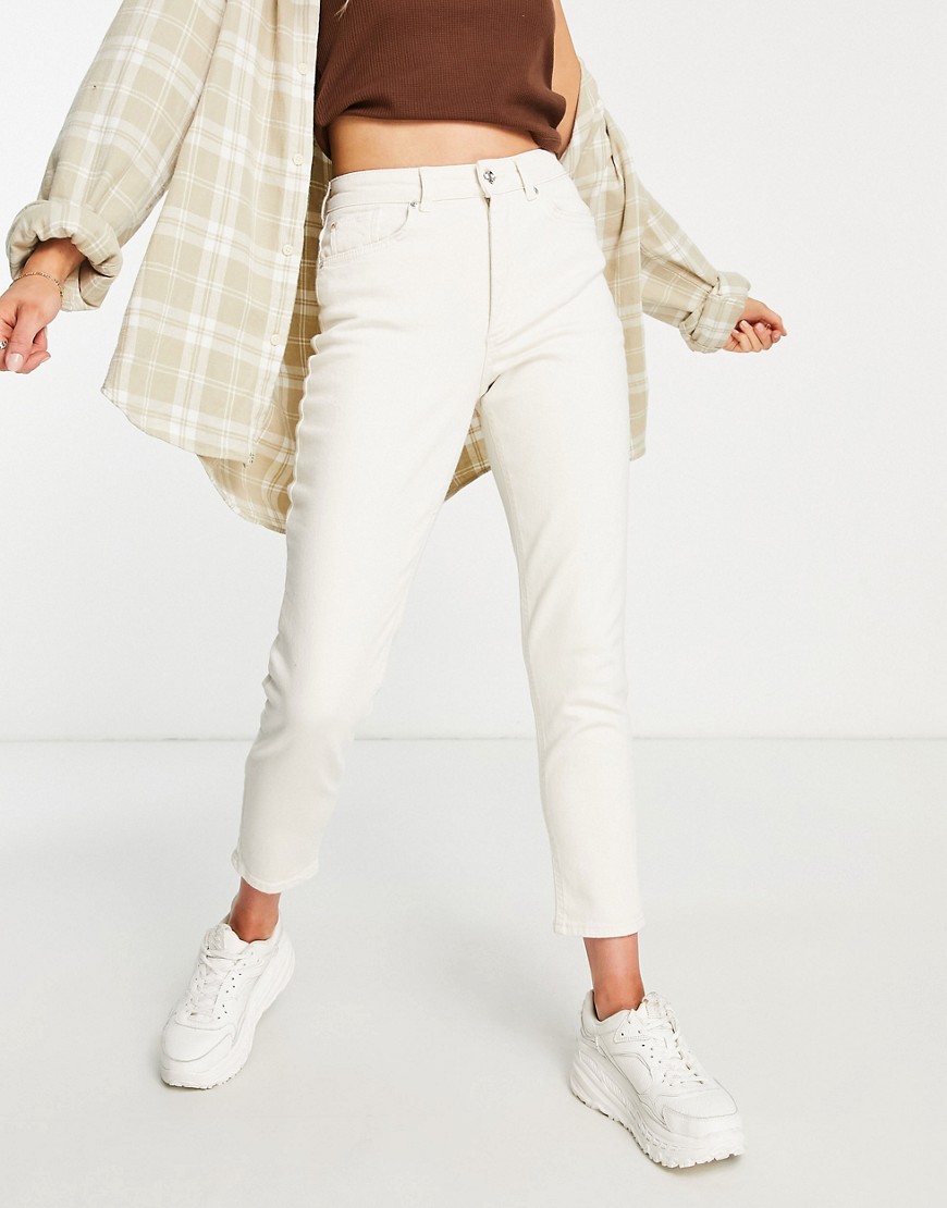 Only Veneda high waisted mom jeans in ecru-White