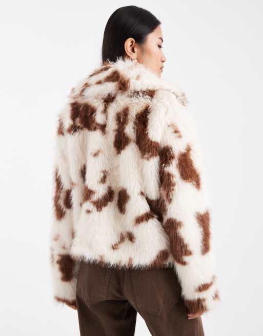ONLY - Veste courte en fausse fourrure à imprimé vache - Marron, 2 de 4