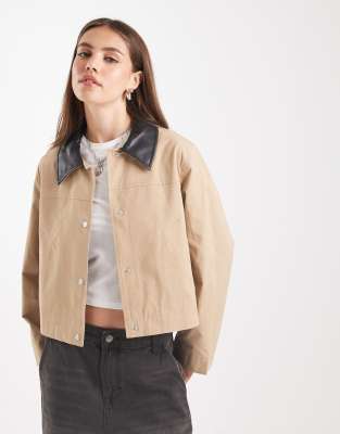 ONLY - Veste style barn jacket courte avec col en similicuir - Beige-Neutre