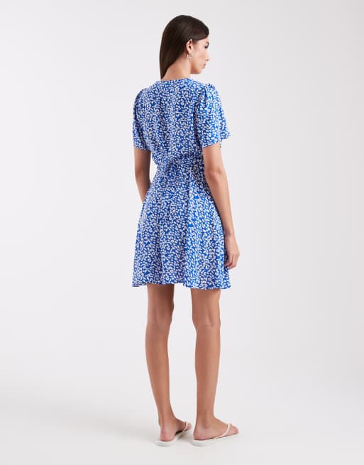ONLY - Vestito corto allacciato in vita blu scuro a fiori con scollo a V , 2 di 4