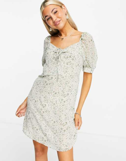 Only - Vestito corto verde a fiori con vita arricciata e maniche a sbuffo