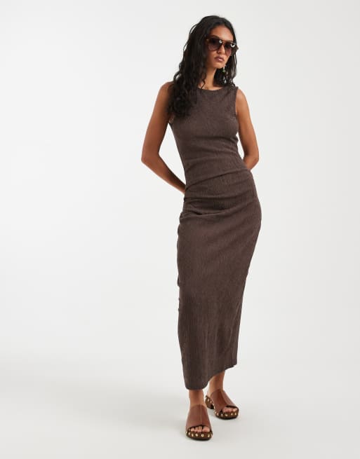ONLY - Vestito lungo marrone cioccolato con dettaglio arricciato