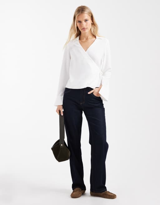 ONLY – Vit skjorta med omlottdesign, 3 av 4