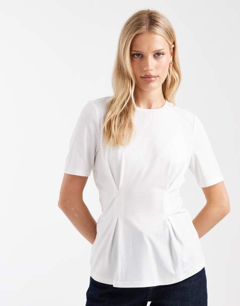 ONLY – Vit t-shirt med markerad midja och veckdetaljer - view 1