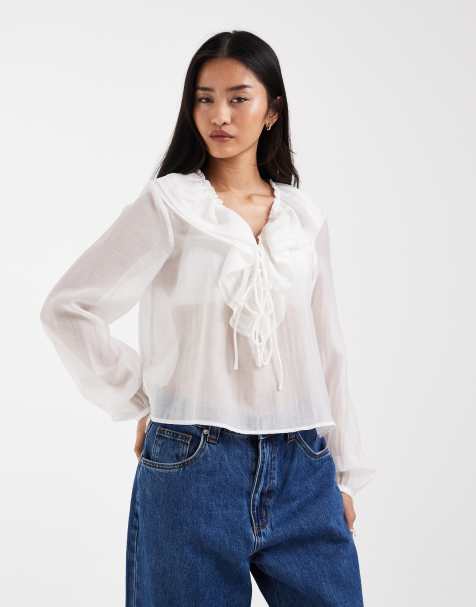 ONLY – Vorne geschnürte Bluse in Weiß mit Rüschendetail - view 1