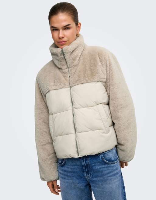 ONLY Wanja short high neck puffer jacket in grey, 4 of 7