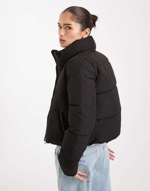 Only – Wattierte Jacke in Schwarz mit hohem Kragen , 2 von 4