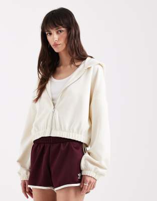 ONLY - Weicher Cropped-Kapuzenpullover in Cremeweiß