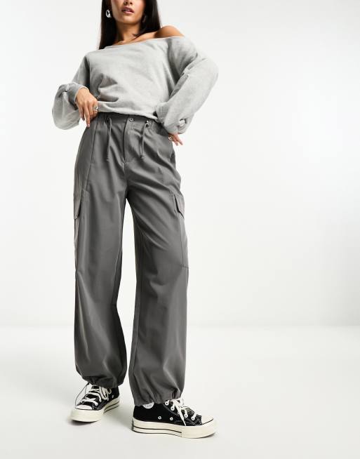 Only wide leg cargo pants in dark grey 