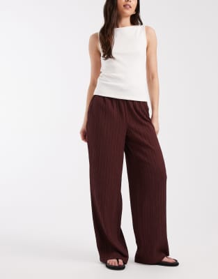 ONLY ONLY wide leg crinkle textured trousers in chocolate brown