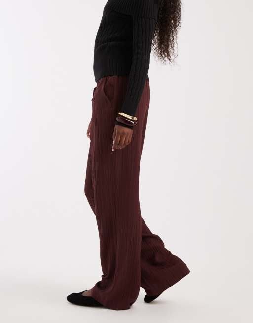 ONLY wide leg crinkle textured trousers in chocolate brown, 2 of 5