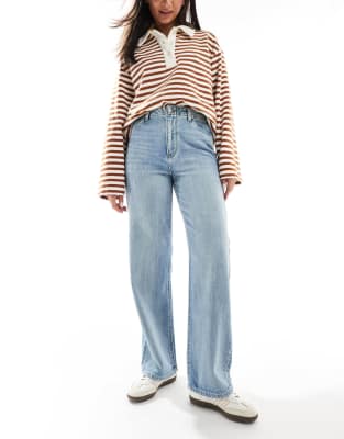 wide leg jeans in light blue wash