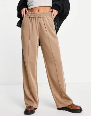 oversized jogger sweatpants