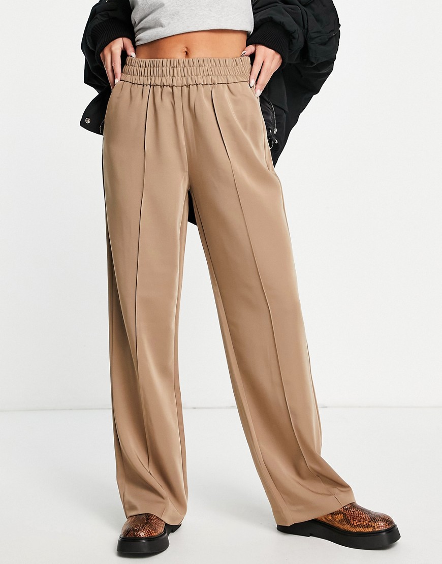 Only wide leg relaxed trousers in taupe-Brown