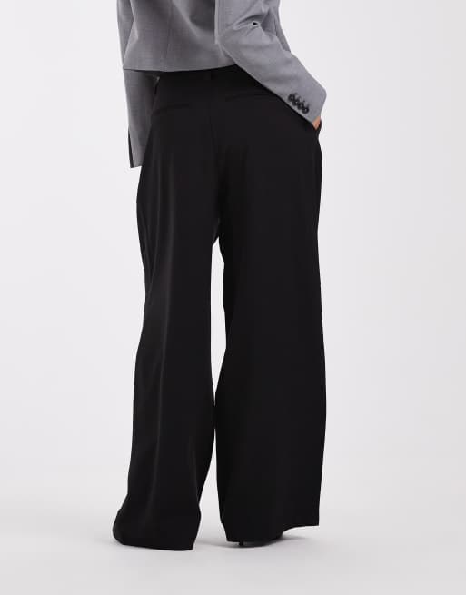 ONLY wide leg tailored trousers with pleat detail in black, 4 of 5