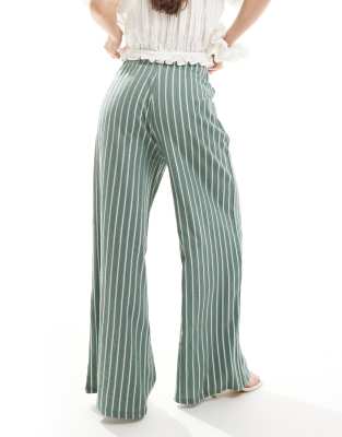 ONLY wide leg textured pants in green stripe