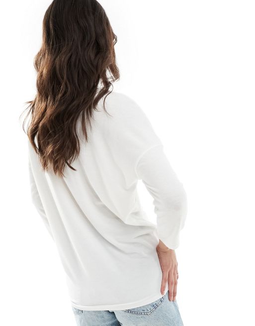 Only wide neck 3/4 sleeve top in white