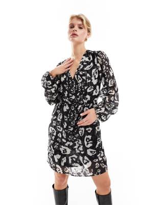 ONLY wrap mini dress in black and white floral