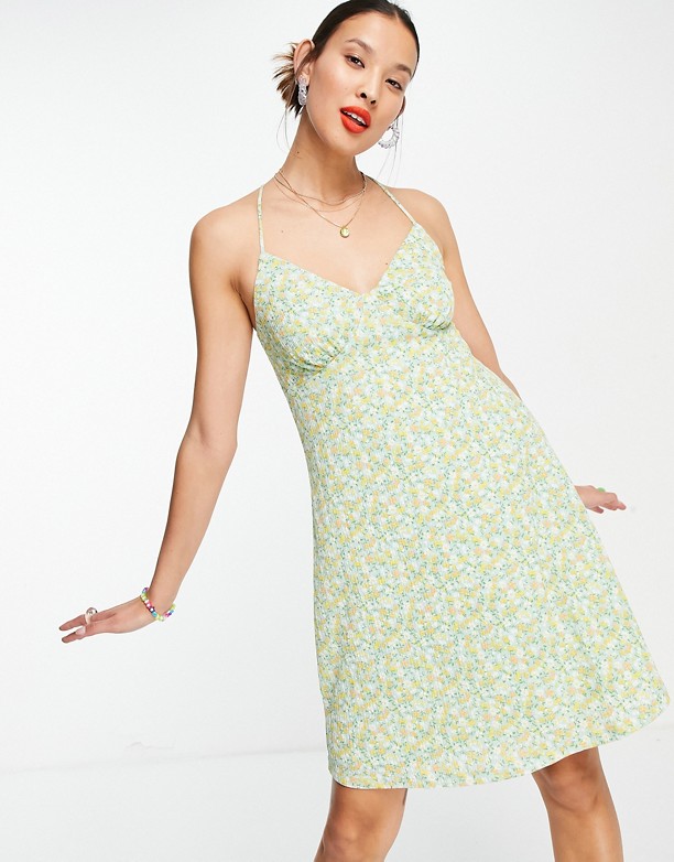  Popularne i Tanie Only – Zielona letnia sukienka mini ze skrzyżowanym tyłem i wzorem w drobne kwiaty Zielona z kwiatowym nadrukiem