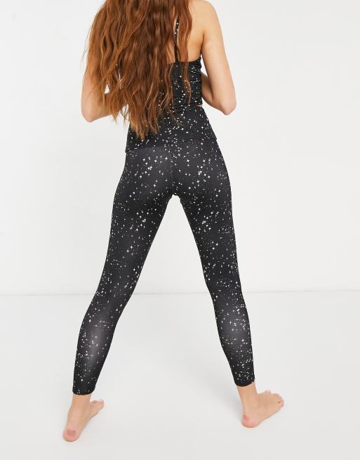 Onzie high waisted yoga 7/8 leggings in mini stars