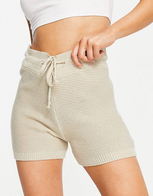 Onzie knitted shorts in sand