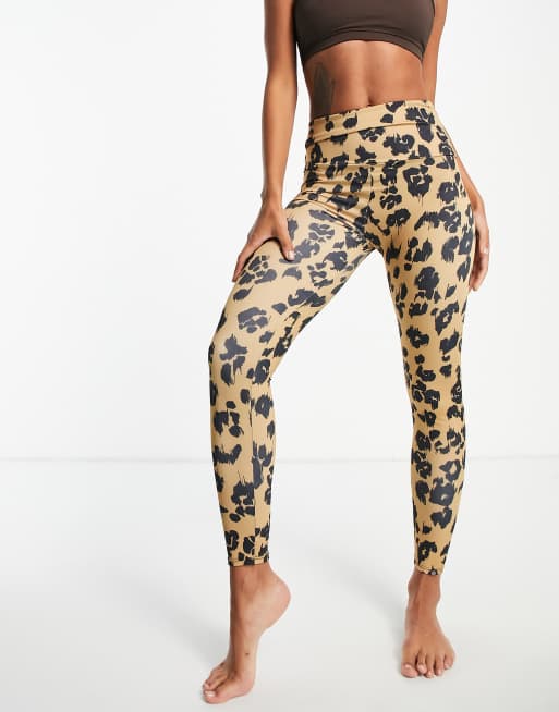 Onzie – Leopardmönstrade leggings med hög midja, endast hos ASOS , 4 av 4