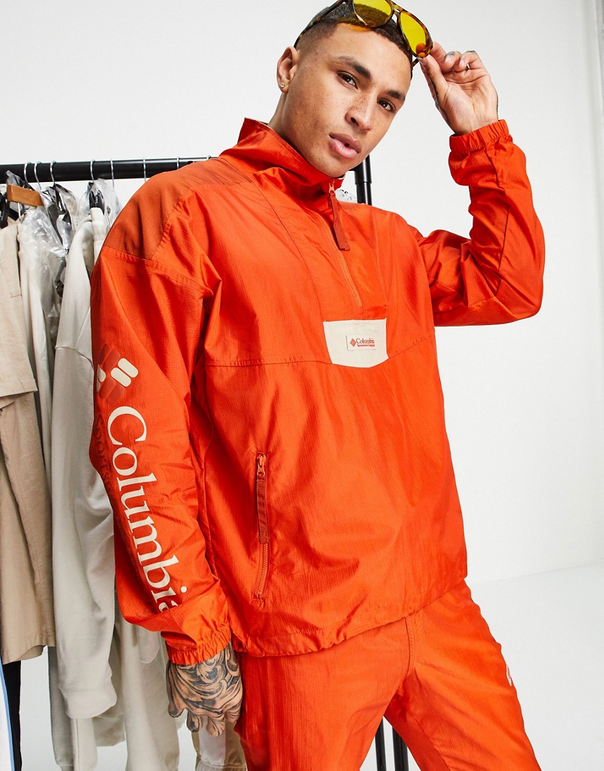 фото Оранжевая куртка-анорак columbia-красный