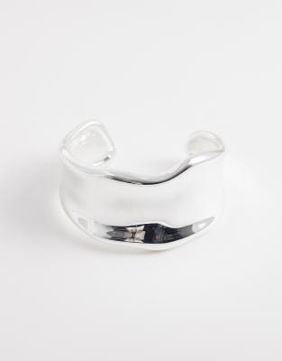 Orelia - Bracelet jonc tendance en métal effet fondu - Argenté