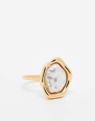 Orelia Orelia claw set pearl ring in 18k gold plated