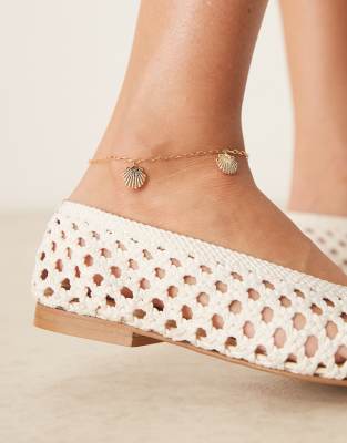Orelia Orelia gold plated multi shell anklet in pale gold