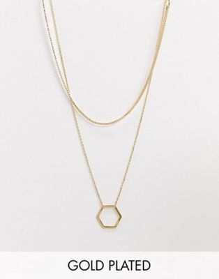 Orelia – Guldpläterat, flerradigt halsband med hexagonformat hängsmycke
