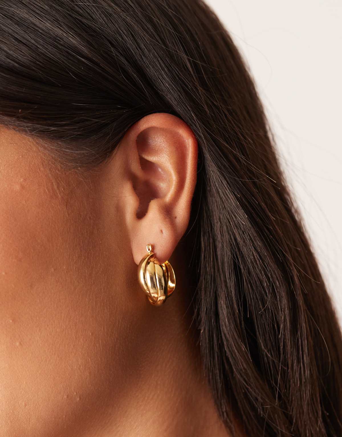 Orelia interlocking hoop earrings in 18k gold plated
