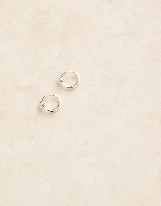 Orelia – Kleine, mit Sterlingsilber beschichtete Creolen mit Knotendetail, 2 von 3
