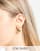 Thumbnail 1 van 4
