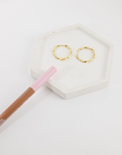 Orelia mid size ribbon hoops in 18ct gold plated, 3 of 4