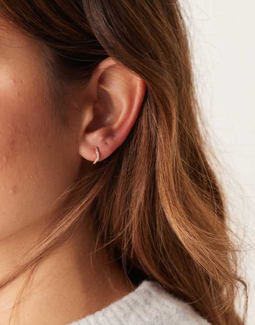 Orelia - Mini-créoles fines en plaqué or 18 carats avec pierres serties en pavé