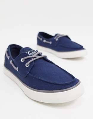 penguin boat shoes
