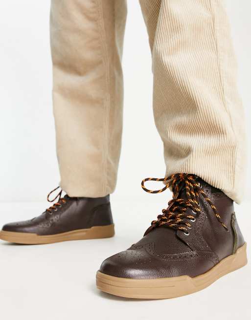 Original Penguin - Brogue enkellaarzen met veters en brede pasvorm in bruin leer, 3 van 4