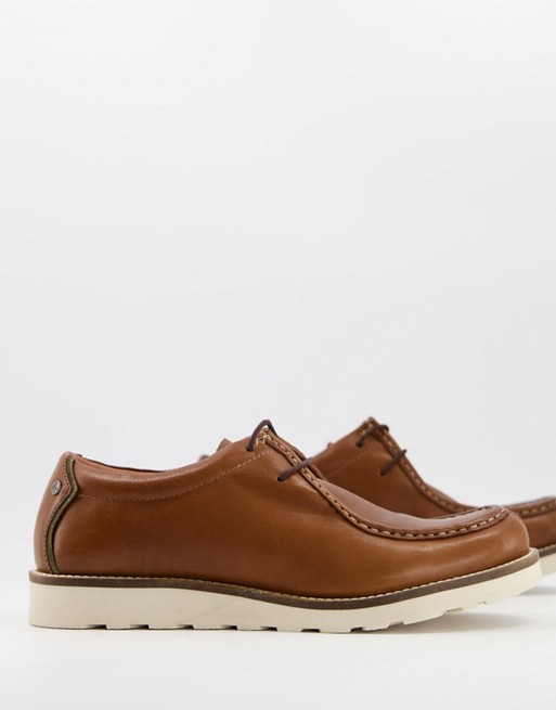 Original Penguin leather lace up shoes in tan