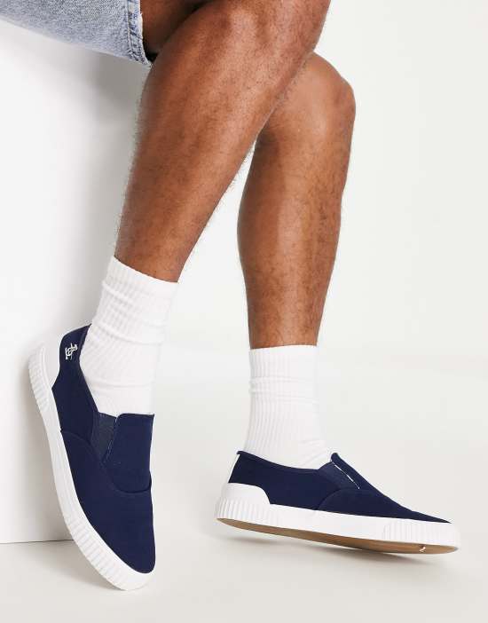 https://images.asos-media.com/products/original-penguin-slip-on-sneakers-in-navy/201224335-2?$n_550w$&wid=550&fit=constrain