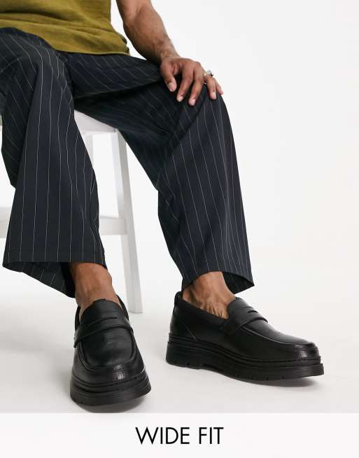 Original Penguin – Svarta grova loafers i läder med bred passform