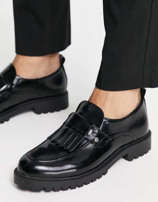 Original Penguin Wide Fit fringe penny loafers in black leather, 4 of 4