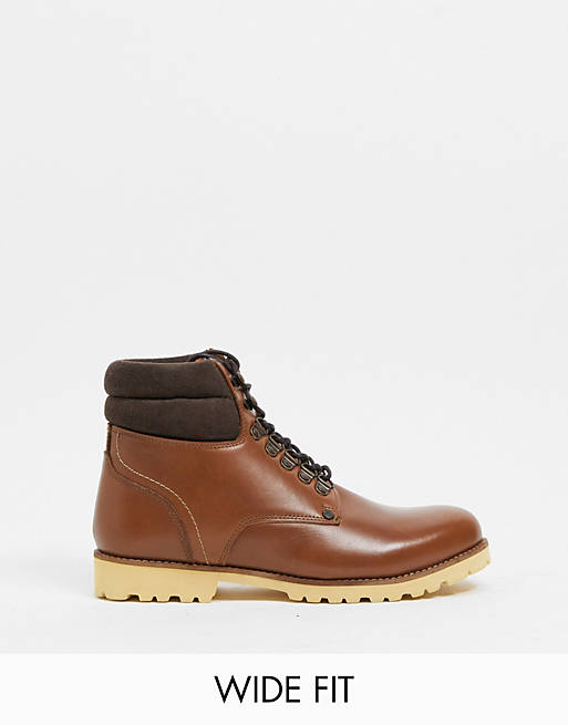 Original Penguin wide fit padded collar lace up boots in tan leather | ASOS